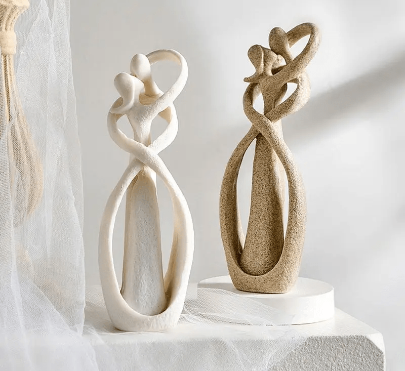 Armonia Umarmung – Symbolische Deko-Skulptur Für Liebe Und Verbindung ( Wohnzimmer-Deko In Schwarz Oder Bronze) – Wohnish