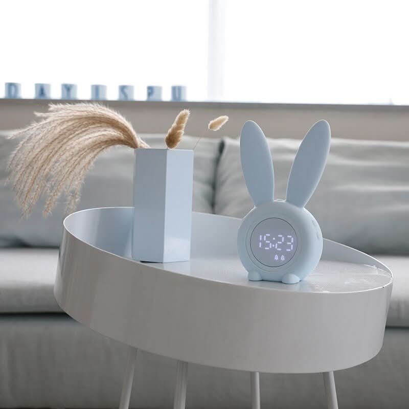 DreamGuard – Intelligentes Nachtlicht für Kleinkinder | Sanfte Weckfunktion & Schlafroutine