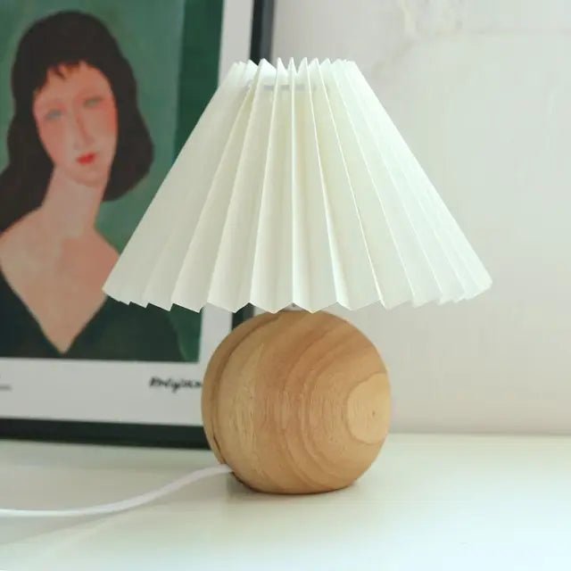 LUMIHERITAGE – Vintage-Tischlampe mit plissiertem Schirm für klassisches Ambiente 4