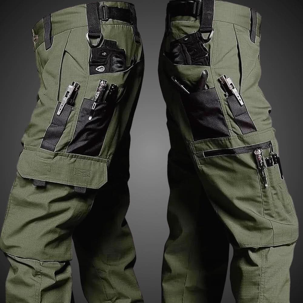 TactiWear – Pantaloni cargo tattici con design idrorepellente