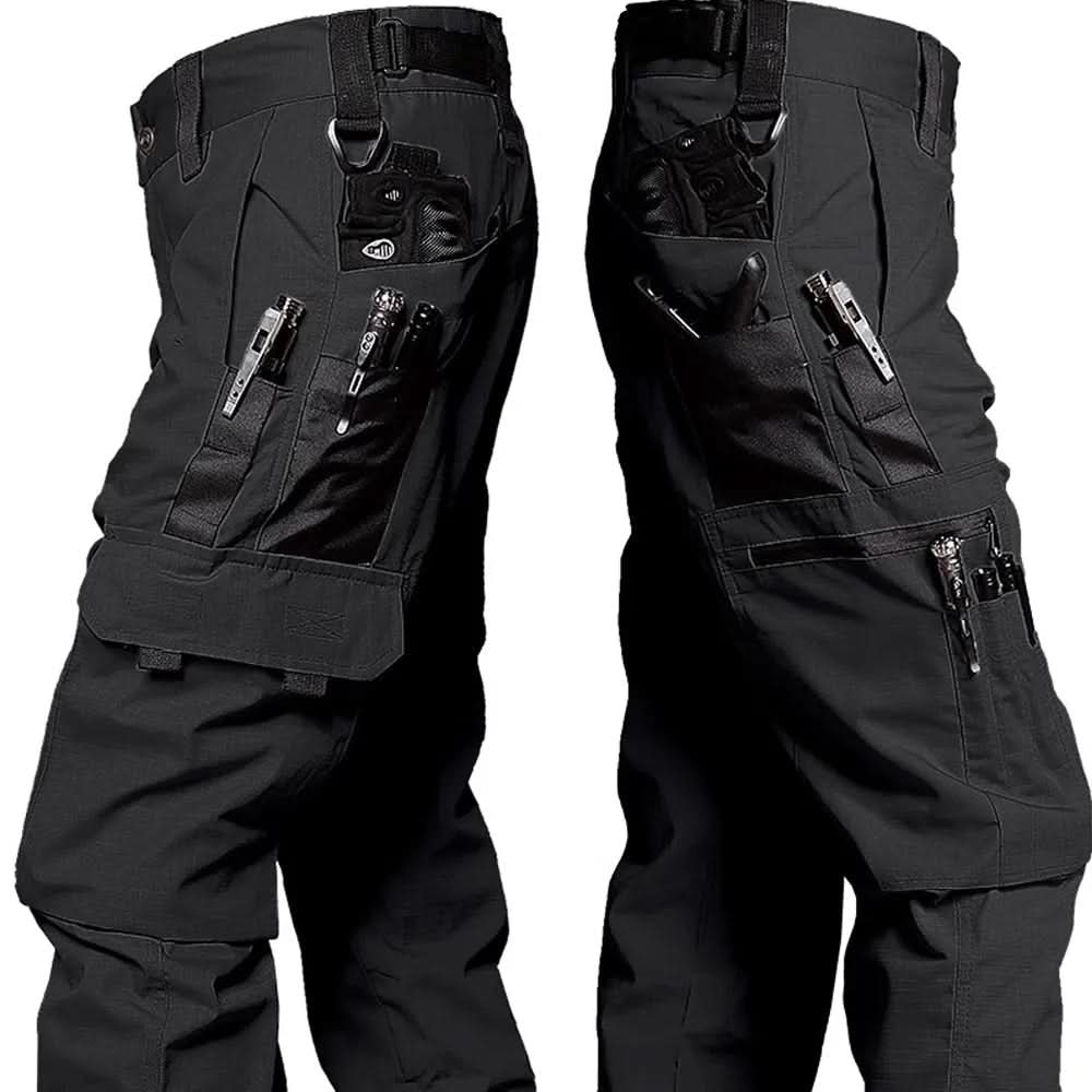 TactiWear – Pantaloni cargo tattici con design idrorepellente