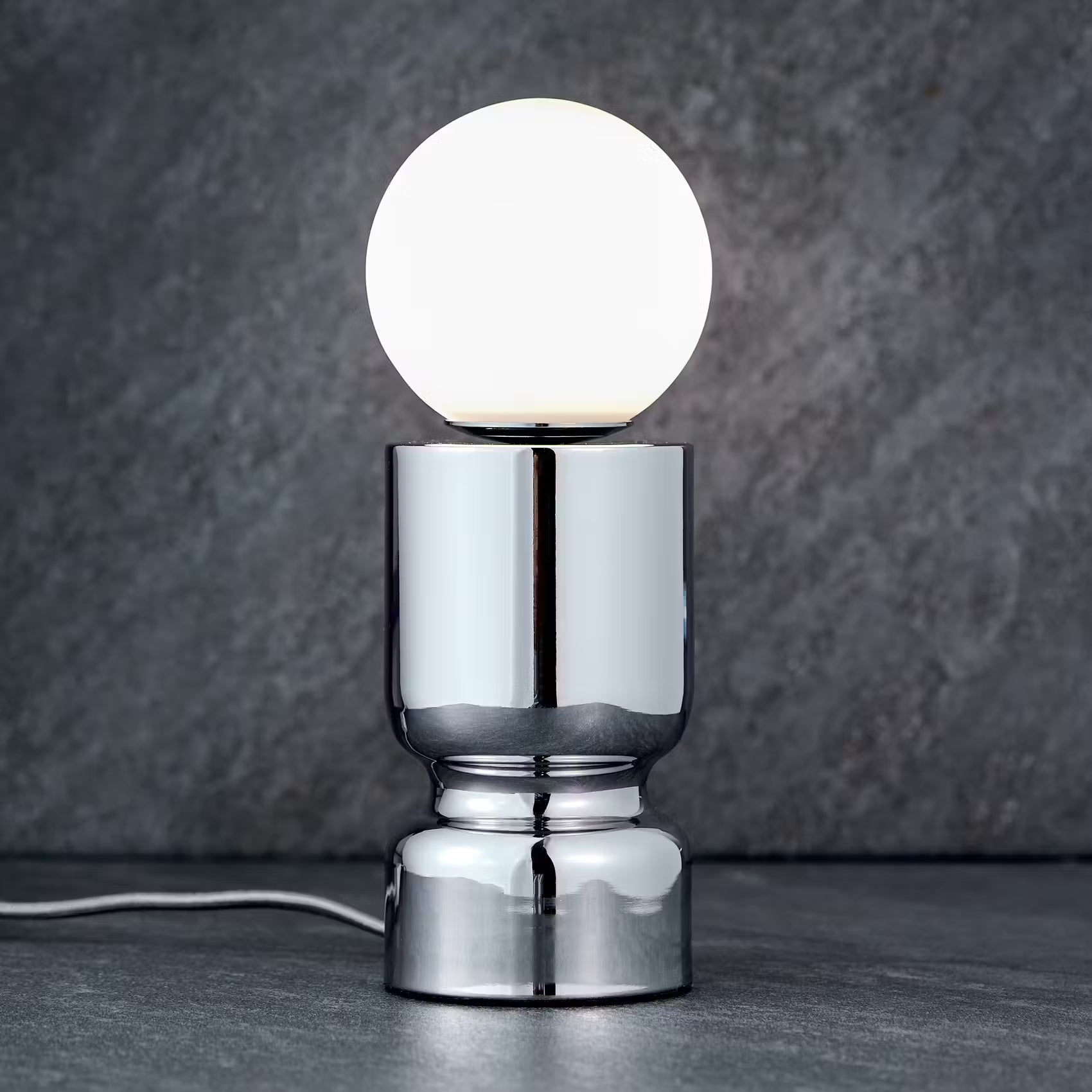 CHROME Tischleuchte