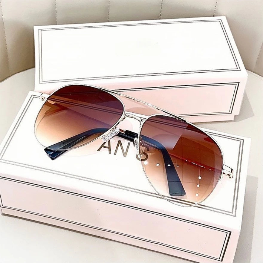 AEROGLIDE SHADES – Pilotenzonnebril voor heren met kleurverloop en UV400-bescherming