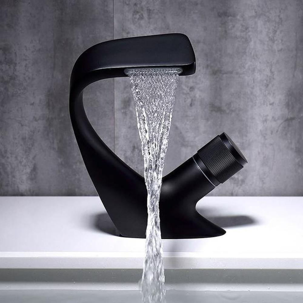 AQUACASCADE waterval-wastafelkraan – elegante eengreepsmengkraan met spa-effect voor uw badkamer