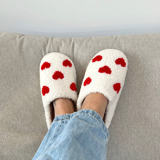 COZYHEART CHAUSSURES D'INTÉRIEUR – Chaussons douillets avec motif cœur pour des pieds bien au chaud