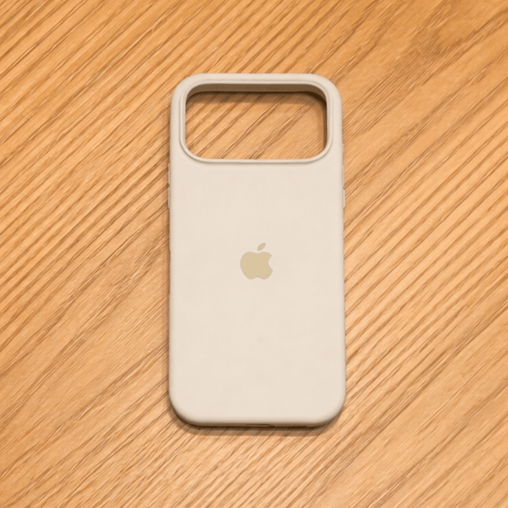 VELVIGUARD – MagSafe-kompatible Silikonhülle mit Soft-Touch Oberfläche für iPhone