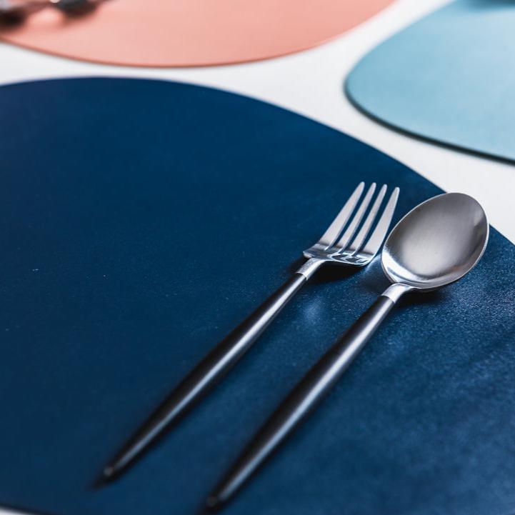CLARO ELEGANCE – Design-Tischset mit Untersetzern, hitzebeständig und vielseitig nutzbar
