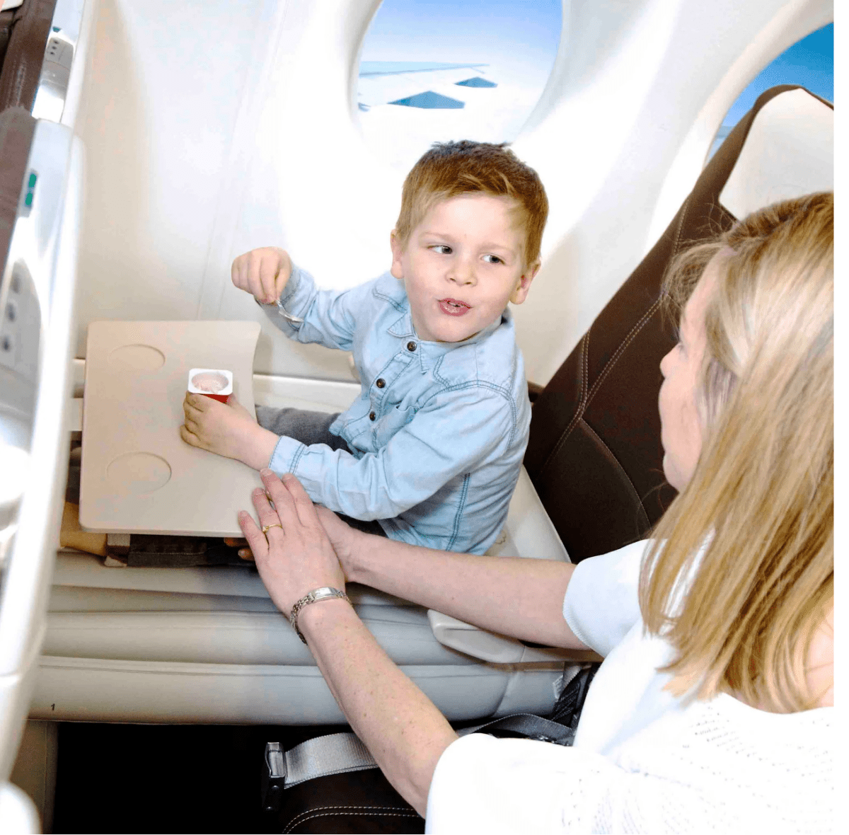 SkyNap – Komfortables Kinderflugbett für unterwegs für entspannten Schlaf