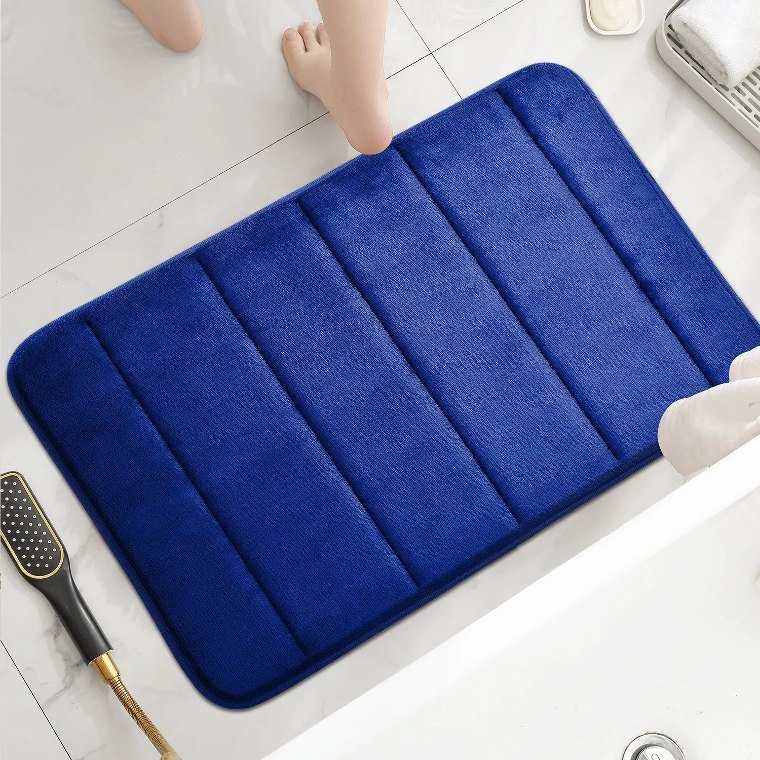 VELURA BATH MAT – Badezimmermatte aus Mikrofaser für Komfort & Sicherheit