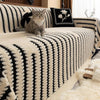 CouchGuard – Plüsch Sofaüberwurf mit rutschfester Rückseite