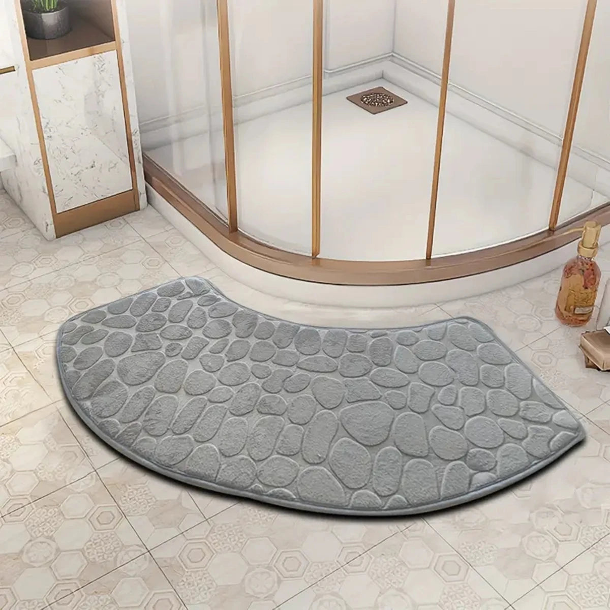 FLOWFORM BATH MAT – Badematte mit geschwungenem Design für Komfort & Sicherheit