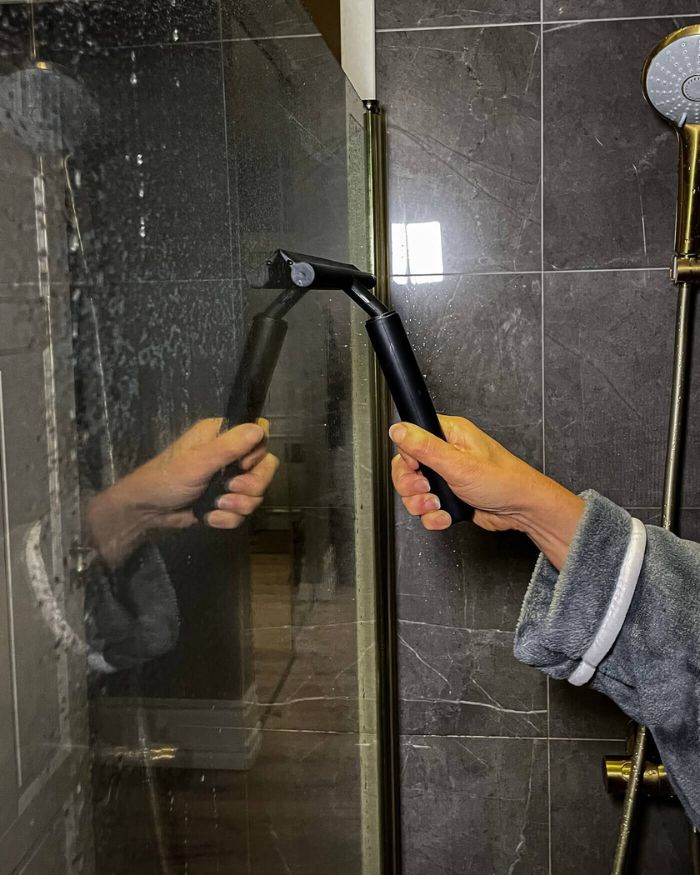 Spazzola per doccia DELUXE – tergivetro telescopico con lama in silicone per una pulizia senza striature senza doversi piegare