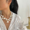 COLLAR DE PERLAS ELARA – Collar clásico de perlas para looks elegantes