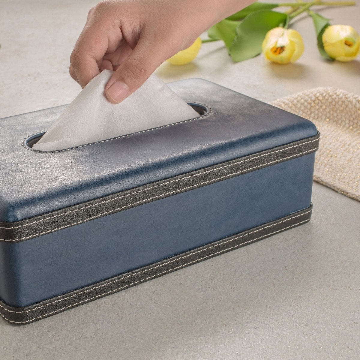 LuxeTiera soporte para caja de pañuelos de cuero | Organizador elegante y hecho a mano de cuero sintético para el hogar, la oficina y el coche