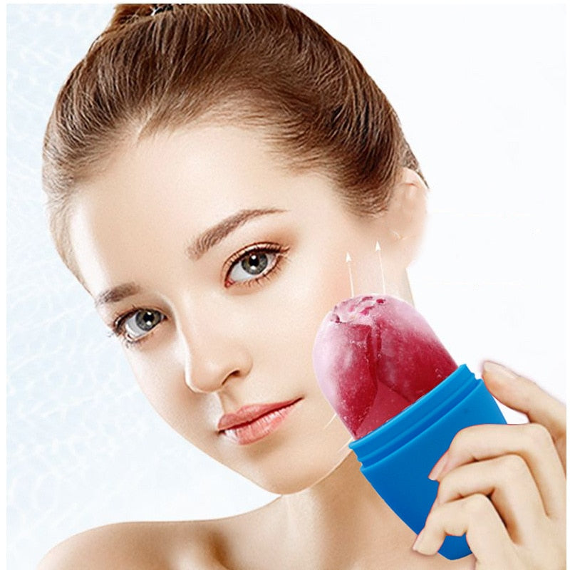 FACEGLIDE – Rouleau de glace de luxe pour une peau éclatante et un coup de fraîcheur