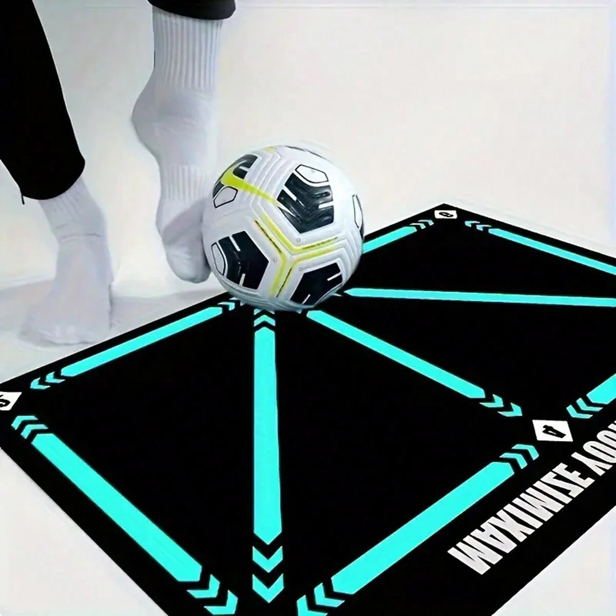 FootMaster – Tapis d'entraînement de football antidérapant pour technique et contrôle du ballon à la maison