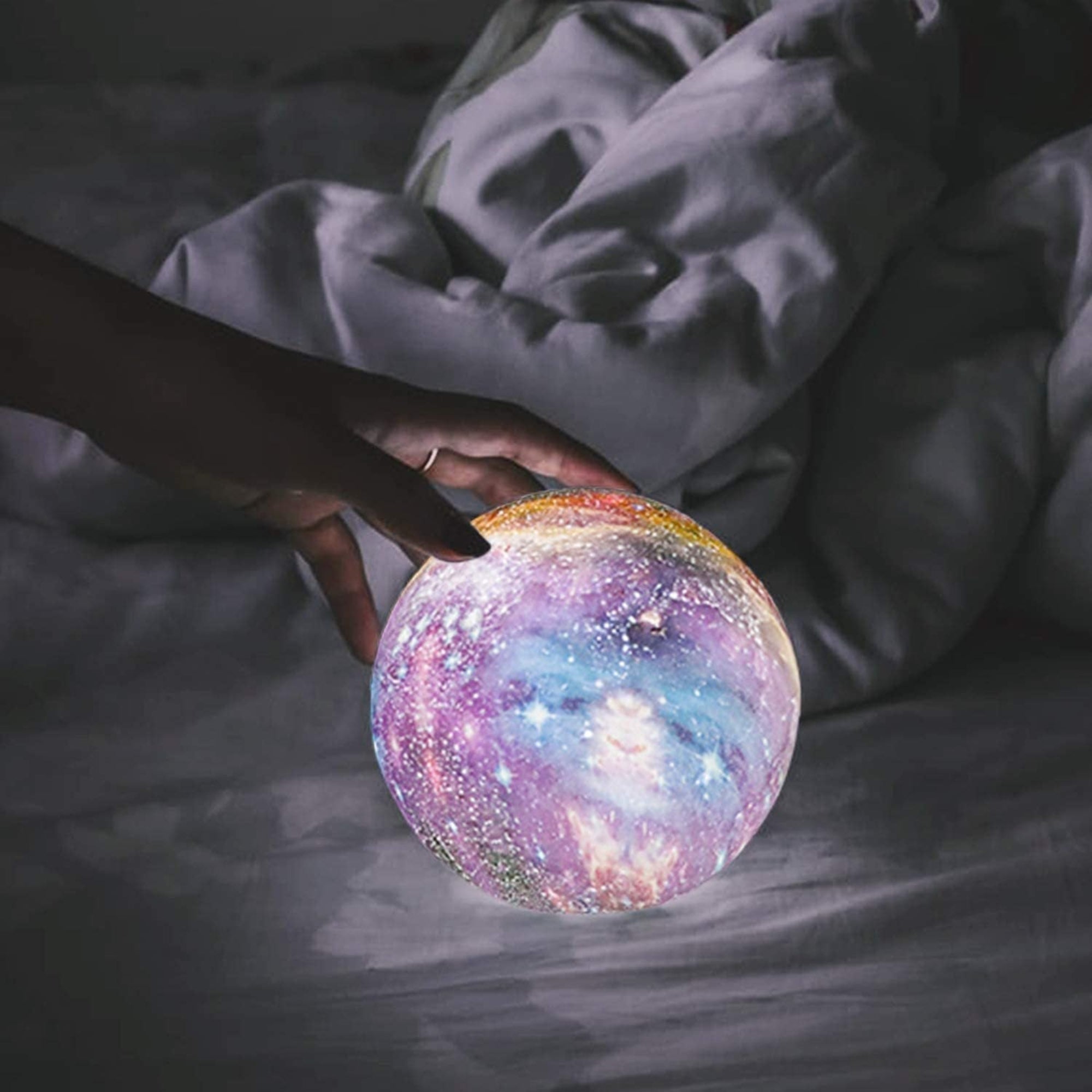 Lámpara de luna Galaxy – lámpara 3D con 16 colores y soporte de madera para iluminación ambiental