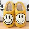 COZYTOES SLIPPERS – Flauschige Hausschuhe mit Smiley & Silikondämpfung für warme Füße
