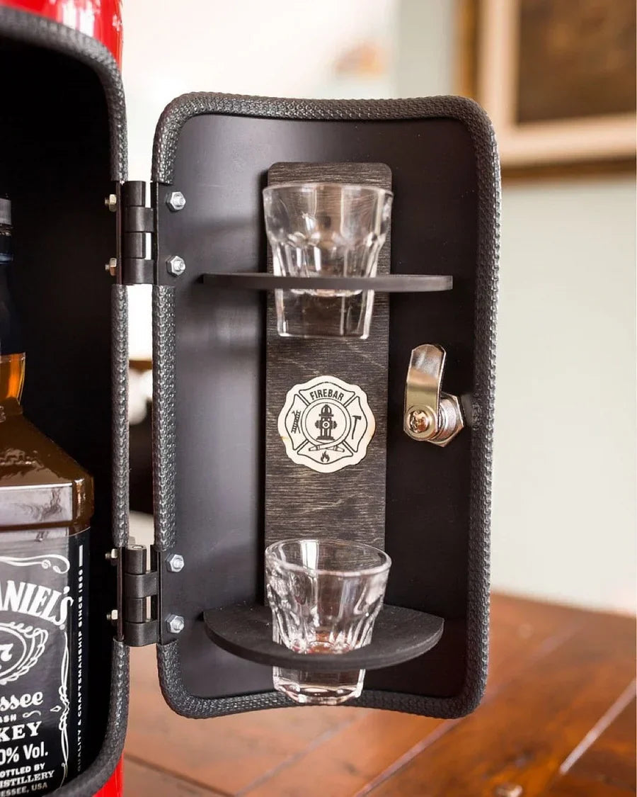 Hidden FireBar – Versteckte Mini-Bar im Feuerlöscher-Design für stilvolle Getränkeaufbewahrung