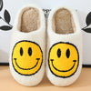 COZYTOES SLIPPERS – Flauschige Hausschuhe mit Smiley & Silikondämpfung für warme Füße