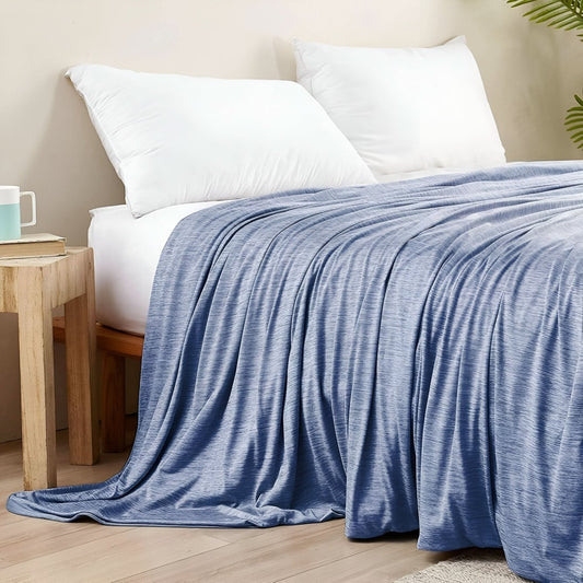 PLUMARIA - Ultrazachte koeldeken