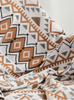 VIVIDLOOM – Coperta in pile boho geometrica