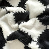 SNUGSPOT – Bonte Geruite Fleece Deken