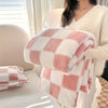 SNUGSPOT – Bonte Geruite Fleece Deken