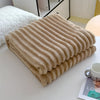 STRIPEPLUSH – Couverture en polaire douce à rayures