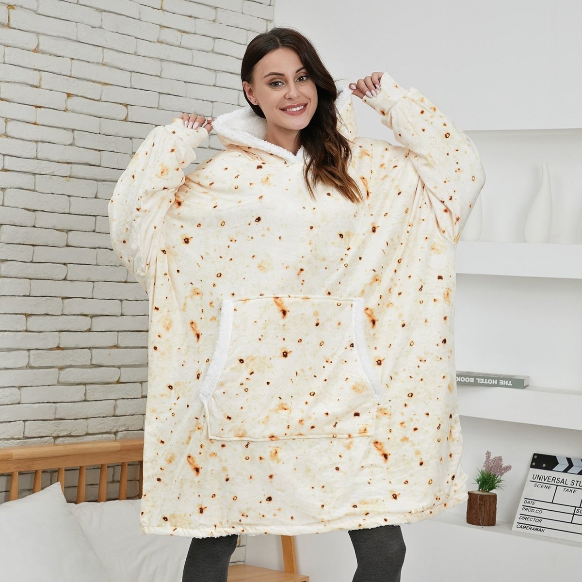 SNUGWEAR – Manta con capucha de forro polar para calor y comodidad