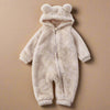 Mono de franela CozyCub – Suave pelele con diseño de oso para bebés – Acogedor y cálido para el invierno