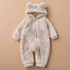 Mono de franela CozyCub – Suave pelele con diseño de oso para bebés – Acogedor y cálido para el invierno