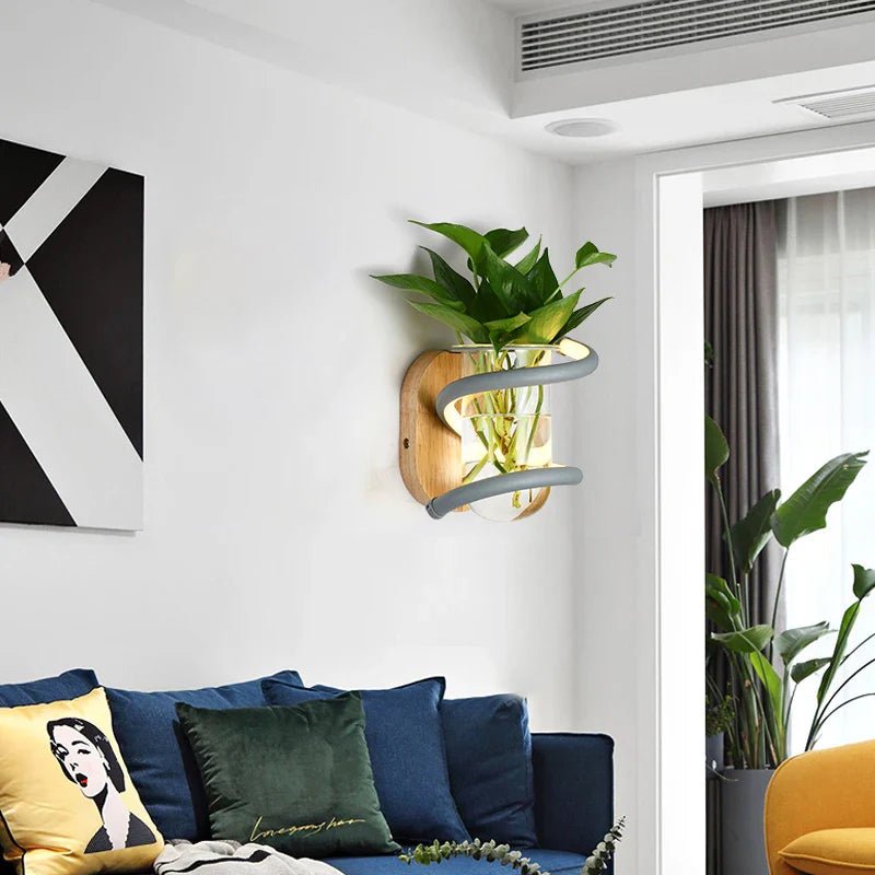 BLOOMLIGHT – LED Wandvase Lampe aus Holz & Aluminium für stilvolle Außenbereiche