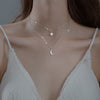 COLLAR MOONSHINE – Collar doble con colgante de luna para una elegancia romántica