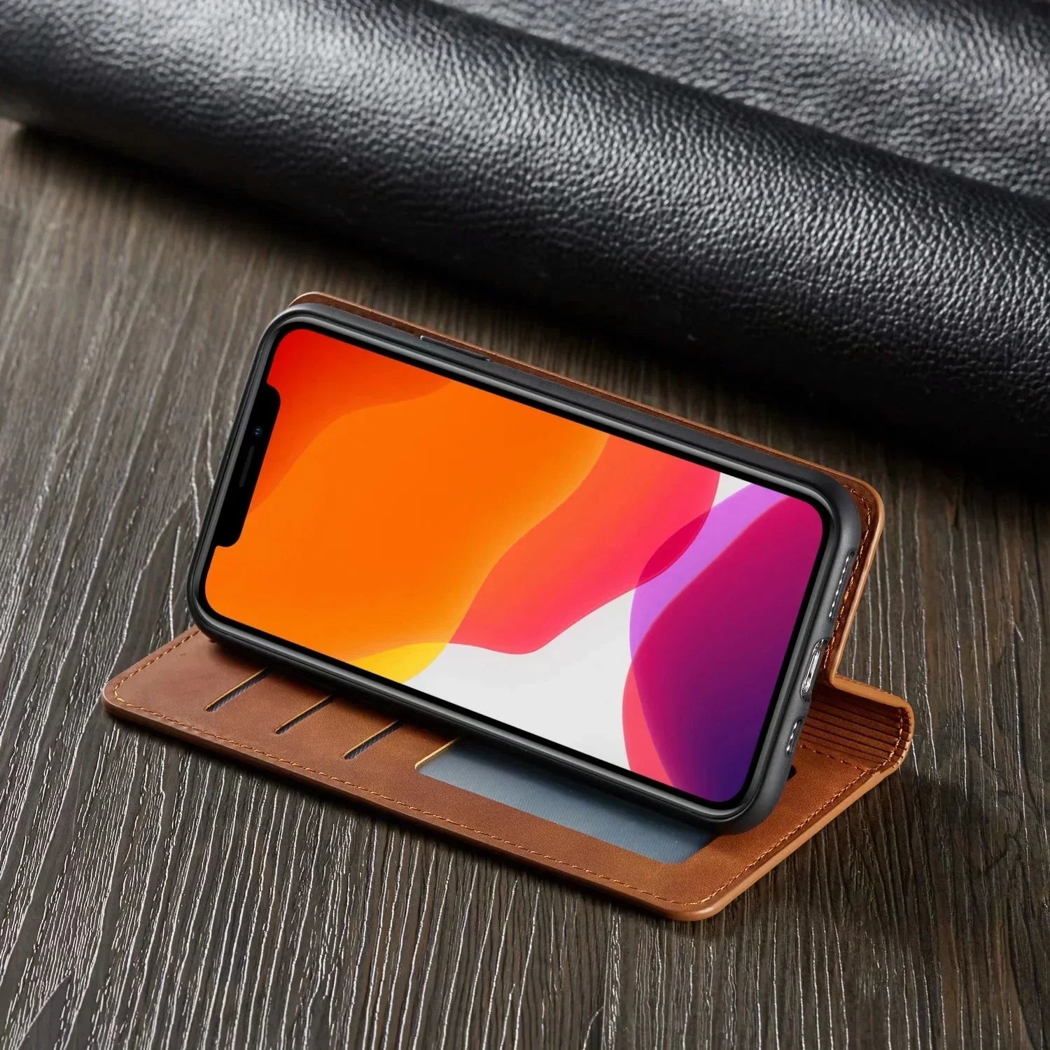 MAGNETCASE – Custodia in pelle magnetica per iPhone con protezione dagli urti