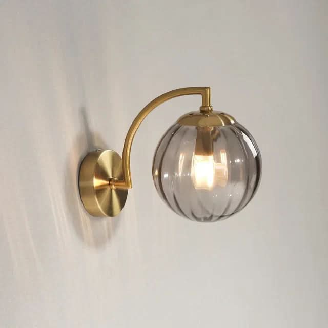 Elegante Wandleuchte Mit Glasdesign