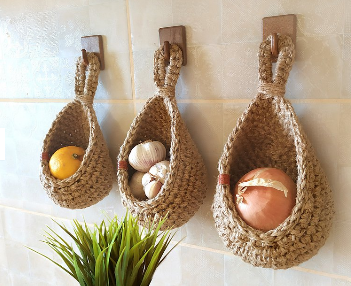 Nestoria – Panier suspendu en jute pour rangement dans la cuisine
