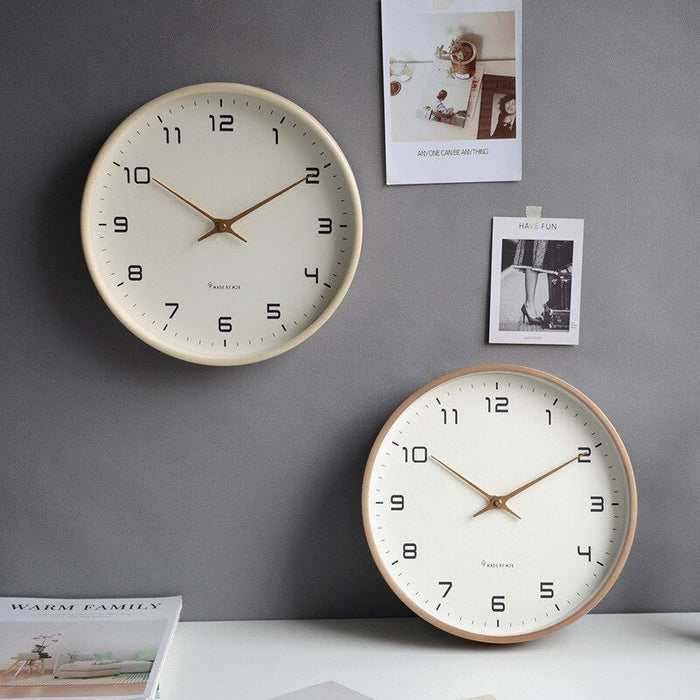 NordicTimber – Reloj de pared de madera elegante para un hogar moderno