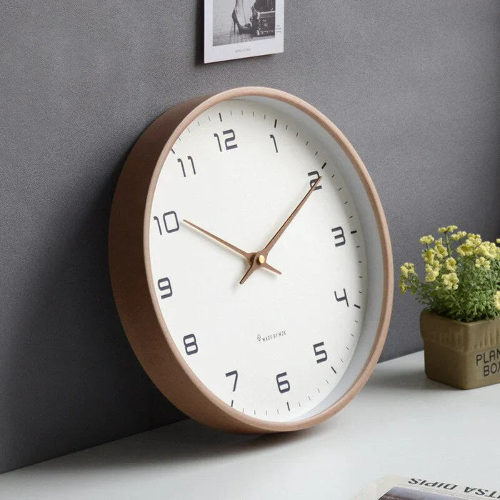 NordicTimber – Reloj de pared de madera elegante para un hogar moderno