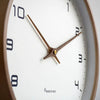NordicTimber – Reloj de pared de madera elegante para un hogar moderno