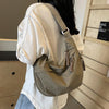 Sac en nylon quotidien – Sac bandoulière stylé avec beaucoup d'espace de rangement pour vos déplacements