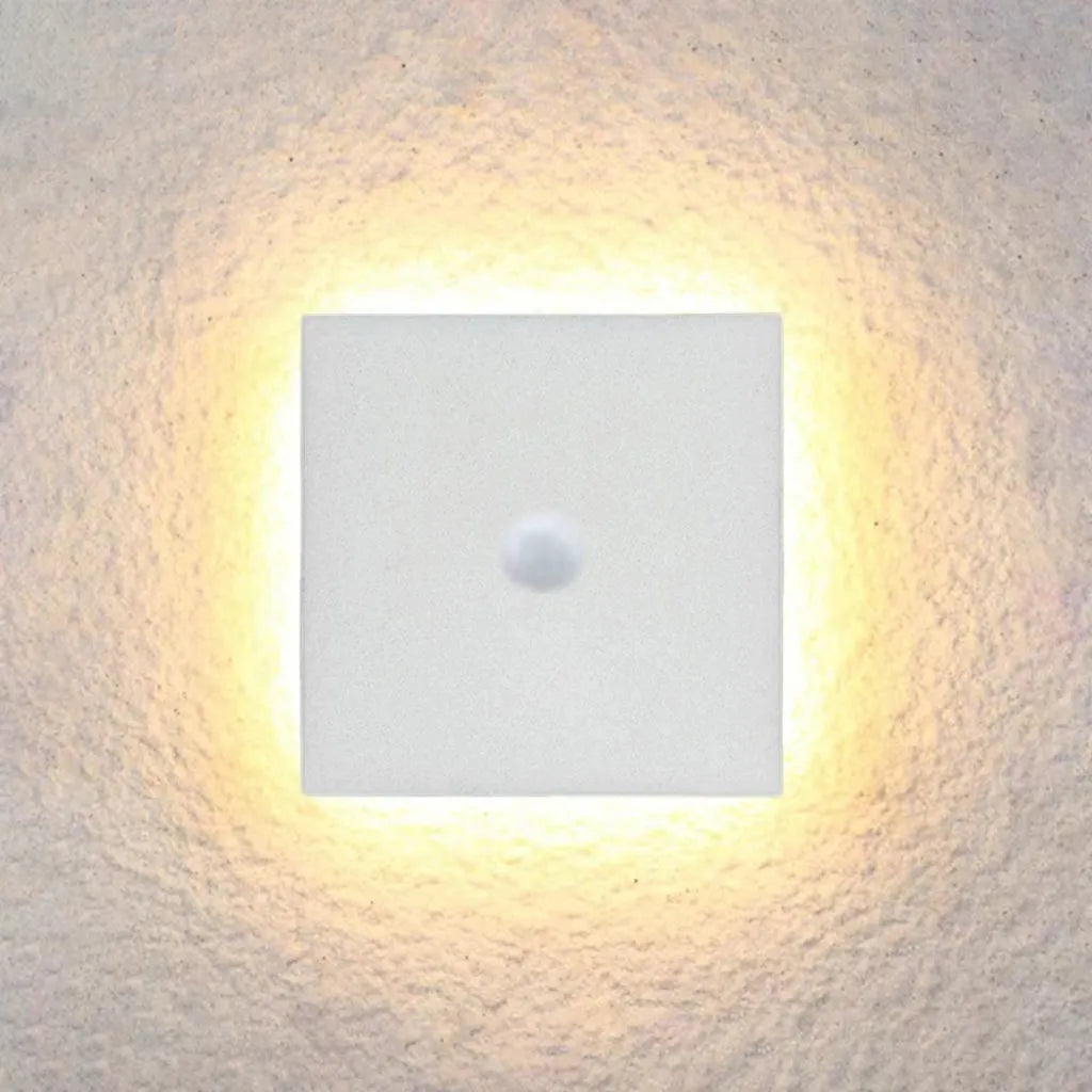 Orr Outdoor Wall Lamp – Minimalistische LED-Wandleuchte für moderne Außenbereiche