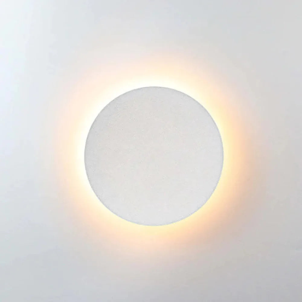 Orr Outdoor Wall Lamp – Minimalistische LED-Wandleuchte für moderne Außenbereiche