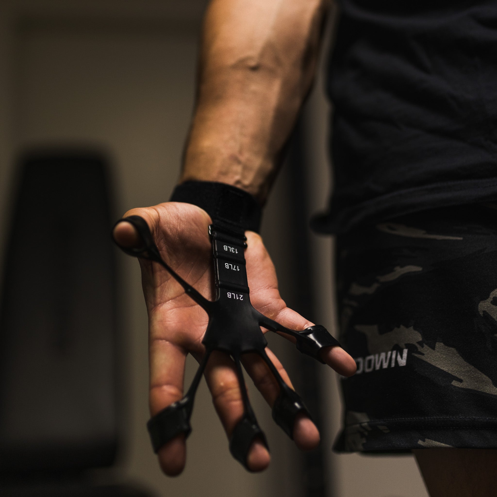 PowerGrip Trainer – Entrenador de dedos con resistencia ajustable para fuerza y movilidad