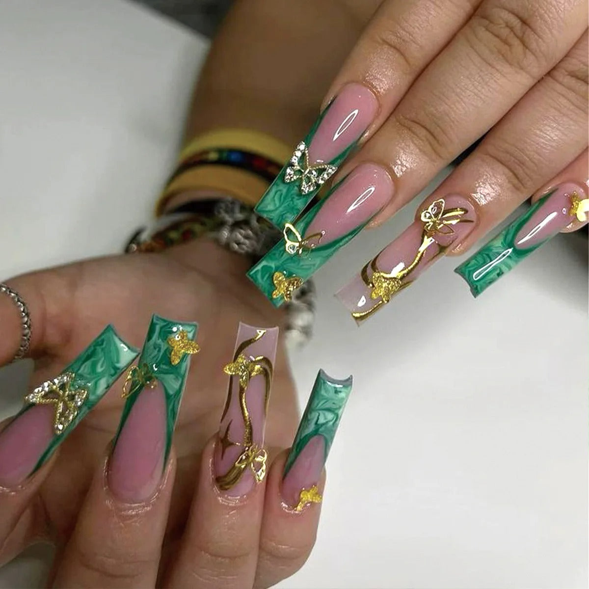 Presson Chic – 24 Rosa Kunstnägel mit Kleber für schnellen Salonlook