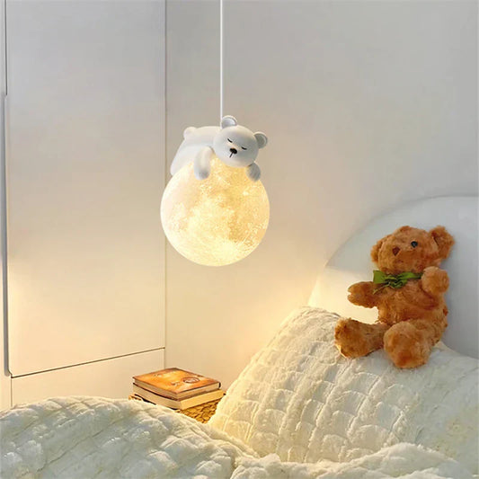 WINTHARA – Incantevole lampada da soffitto con orso sulla luna