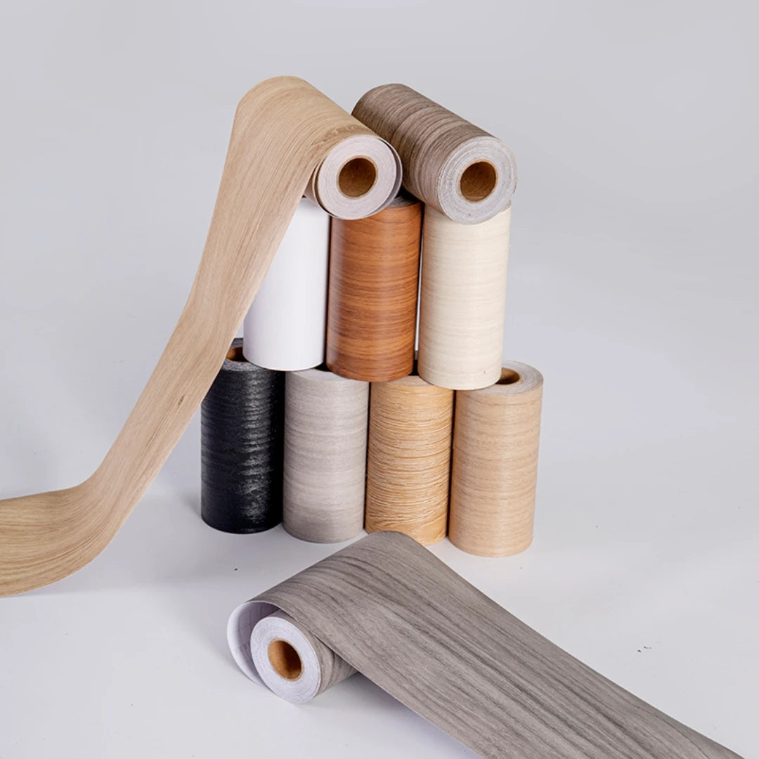 WOODSTRIPE – Listelli in PVC autoadesivi con venatura legno per ambienti eleganti