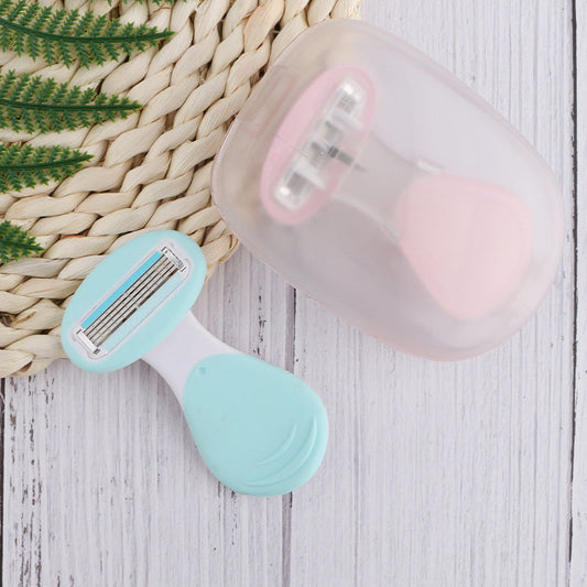 Sharpge – Afeitadora compacta de 4 cuchillas con estuche de viaje para una piel suave