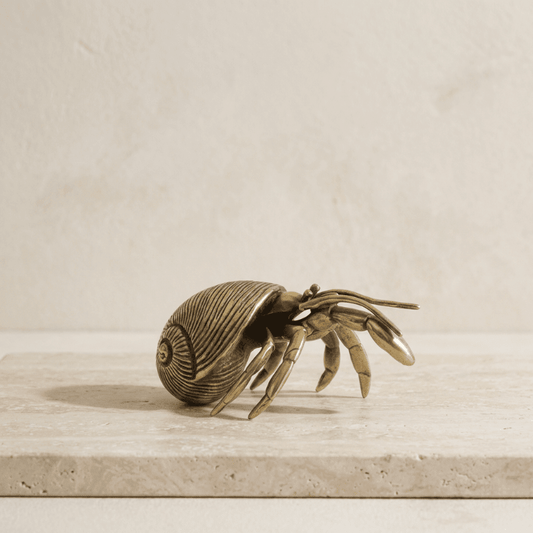 Shellora - Handgefertigte Messing Einsiedlerkrebsfigur - Küstlicher Akzent 0