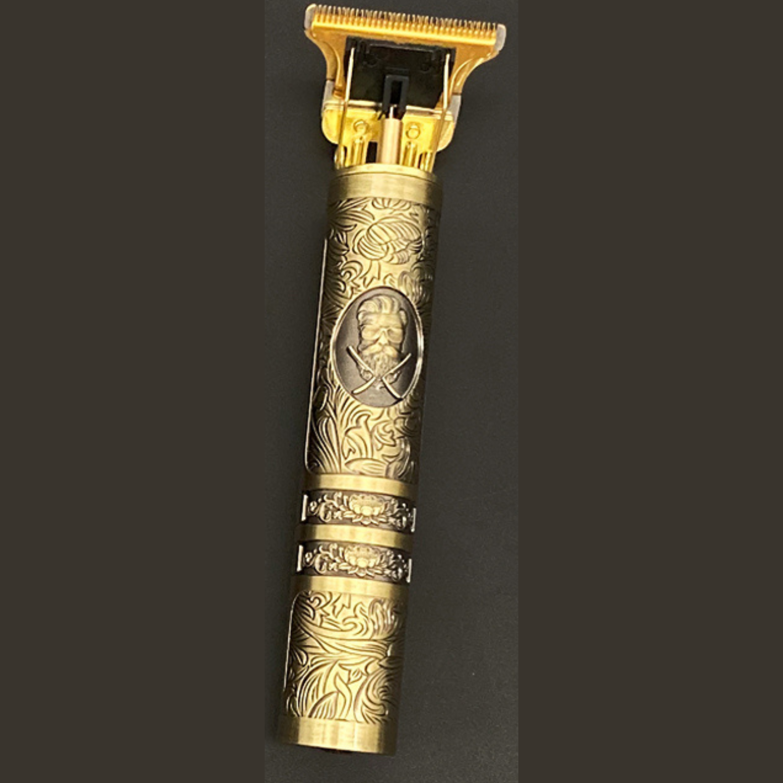 Skulltrim – Recortadora de barba vintage para un estilo preciso y sin cables